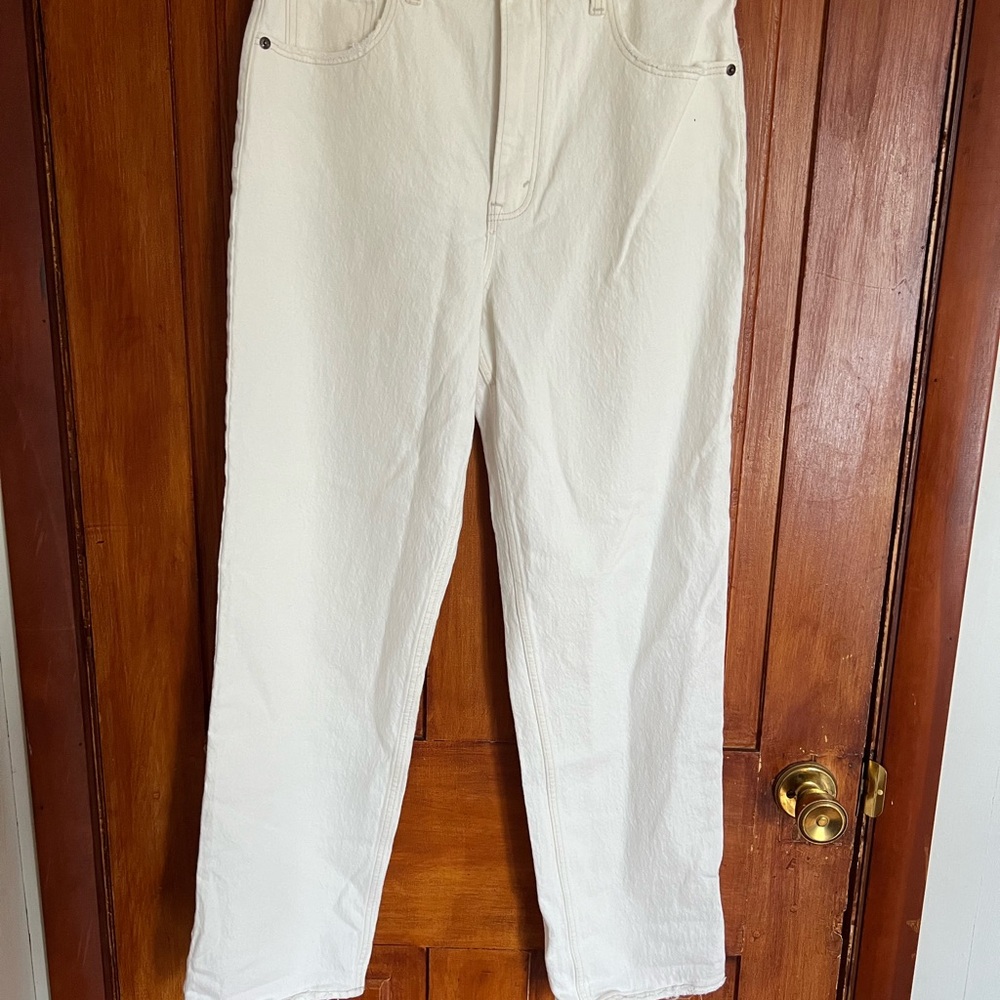 NWT Abercrombie & Fitch Women's Off-White Straight Jeans